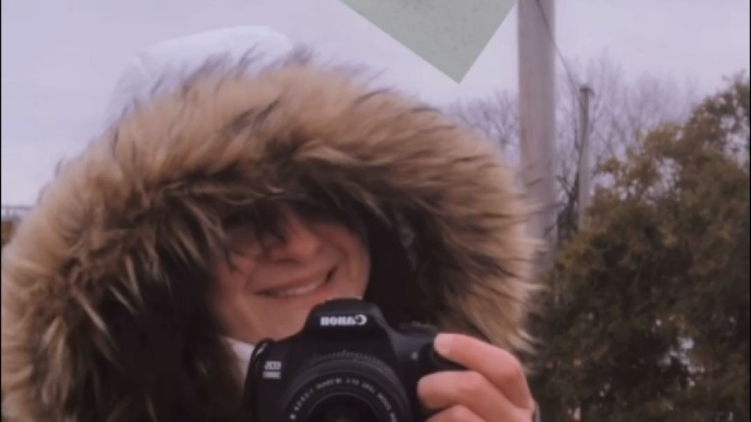 Photographer vs Social Media